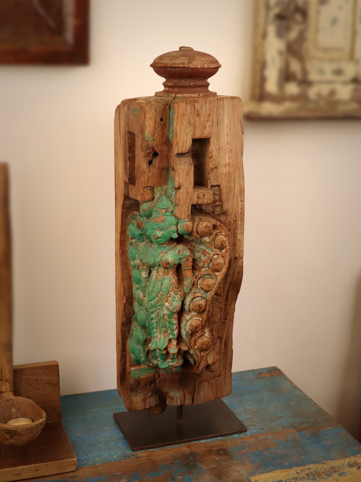 Vintage Bracket on stand